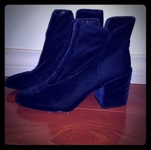 Aldo blue velvet ankle boot.